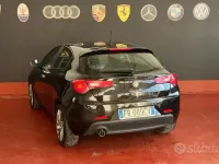 Usata Alfa Romeo Giulietta Exclusive 150 CV (110 kW) 2014 Nero Utilitaria