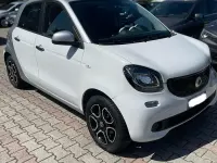 Usata Smart ForFour Passion 71 CV (52 kW) 2017 Bianco Utilitaria