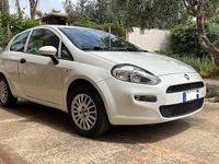 Usata Fiat Punto Street 69 CV (50 kW) 2015 Bianco Berlina