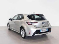 Usata Toyota Corolla Hybrid Active 122 CV (89 kW) 2020 Argento Berlina