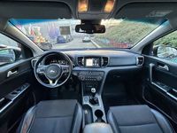 usata Kia Sportage 1.7 CRDI Unico proprietario, con doppio treno di cerchi e gomme