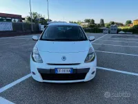 Usado Renault Clio II 75 CV (55 kW) 2011 Blanco Berlina