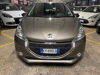Usata Peugeot 208 Allure 82 CV (60 kW) 2015 Grigio Utilitaria