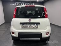 Usata Fiat Panda 4x4 S 95 CV (69 kW) 2017 Bianco Utilitaria