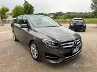 Begagnad Mercedes B180 Premium 109 HK (80 kW) 2016 Grå Minibuss