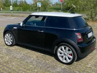 Usata Mini ONE 75 CV (55 kW) 2010 Nero Utilitaria