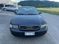 Usata Audi A4 179 CV (131 kW) 1998 Blu/azzurro Berlina