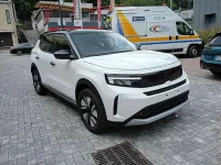 Nuova Opel Frontera 136 CV (100 kW) 2026 Bianco SUV