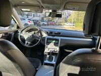 Usata VW Passat Highline 140 CV (102 kW) 2011 Grigio Berlina
