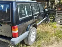 Usata Jeep Cherokee 116 CV (85 kW) 1999 Nero SUV