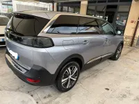 Usata Peugeot 5008 Allure 131 CV (96 kW) 2023 Grigio SUV
