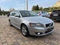 Usata Volvo V50 R-Design 115 CV (84 kW) 2012 Grigio Station wagon