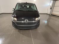Usata VW Caravelle 150 CV (110 kW) 2023 Deep black perlato Monovolume