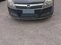 Usata Opel Astra 90 CV (66 kW) 2006 Nero Berlina
