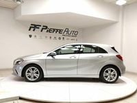 Usata Mercedes A180 109 CV (80 kW) 2017 Grigio Utilitaria