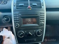Usata Mercedes A180 Avantgarde 109 CV (80 kW) 2010 Grigio Berlina