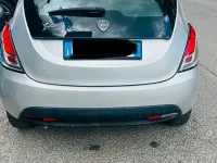 Usata Lancia Ypsilon 69 CV (50 kW) 2014 Grigio Utilitaria