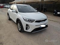 Usata Kia Stonic Style 84 CV (61 kW) 2022 Bianco SUV