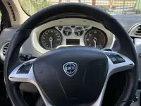 Usata Lancia Delta 120 CV (88 kW) 2009 Utilitaria