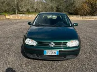 Usata VW Golf IV 90 CV (66 kW) 2003 Verde Berlina