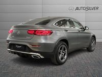 Usata Mercedes GLC300 Premium 245 CV (180 kW) 2023 Grigio selenite magno / metallizzato Coupé