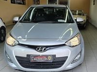 Usata Hyundai i20 Edition 86 CV (63 kW) 2013 Argento Berlina