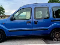 Usata Renault Kangoo 80 CV (58 kW) 2000 Blu Monovolume