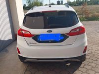 Usata Ford Fiesta Active 85 CV (62 kW) 2018 Bianco Utilitaria