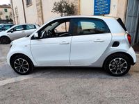 Usata Smart ForFour Passion 71 CV (52 kW) 2016 Bianco Utilitaria