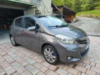 Usata Toyota Yaris Lounge 99 CV (72 kW) 2014 Utilitaria