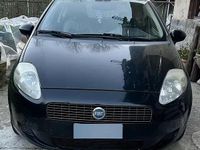 Usado Fiat Grande Punto 65 HP (47 kW) 2006 Preto Citadino