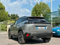 Usata Peugeot 2008 Allure 130 CV (95 kW) 2024 Grigio SUV