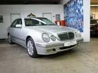 Begagnad Mercedes E200 163 HK (119 kW) 2001 Silver Sedan