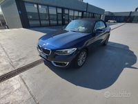 Usata BMW 218 Luxury Line 136 CV (100 kW) 2016 Blu Cabrio