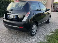 Usata Lancia Ypsilon 60 CV (44 kW) 2008 Nero Utilitaria