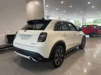 Usata Fiat 600 110 CV (80 kW) 2025 Bianco SUV