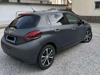 Usata Peugeot 208 120 CV (88 kW) 2017 Utilitaria