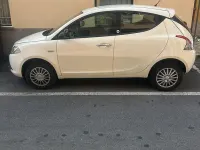 Usata Lancia Ypsilon 85 CV (62 kW) 2013 Bianco Utilitaria