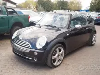 Usata Mini Cooper Cabriolet 116 CV (85 kW) 2007 Nero Cabrio