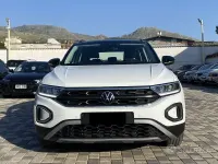 Usata VW T-Roc Life 116 CV (85 kW) 2023 Nero SUV