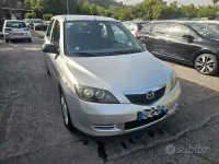 Usata Mazda 2 Style 68 CV (50 kW) 2007 Grigio Utilitaria