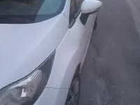 Usata Ford Fiesta 82 CV (60 kW) 2011 Bianco Berlina