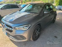 Usata Mercedes GLA200 Premium 150 CV (110 kW) 2023 Grigio SUV