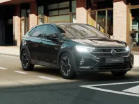 Usata VW Taigo R-line 116 CV (85 kW) 2025 Deep black perlato SUV