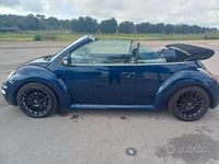 Usata VW New Beetle 115 CV (84 kW) 2004 Blu Utilitaria