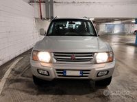 Usata Mitsubishi Pajero 115 CV (84 kW) 2002 Grigio SUV