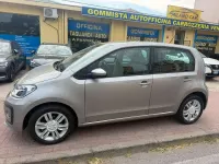 Usata VW up! Highline 68 CV (50 kW) 2019 Argento Utilitaria