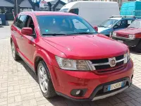 Usata Fiat Freemont 170 CV (125 kW) 2014 Rosso SUV