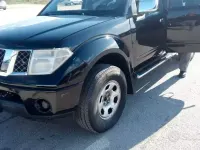 Usata Nissan Navara 174 CV (127 kW) 2005 Nero Pick-up