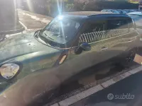Usata Mini Cooper D 111 CV (81 kW) 2015 Verde Utilitaria